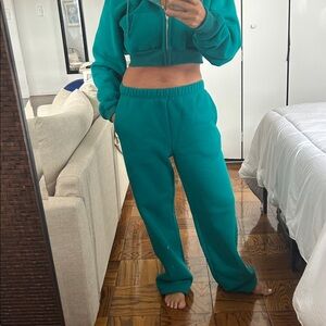Guizio Vibrant Teal Women's Joggers set jacket and pants